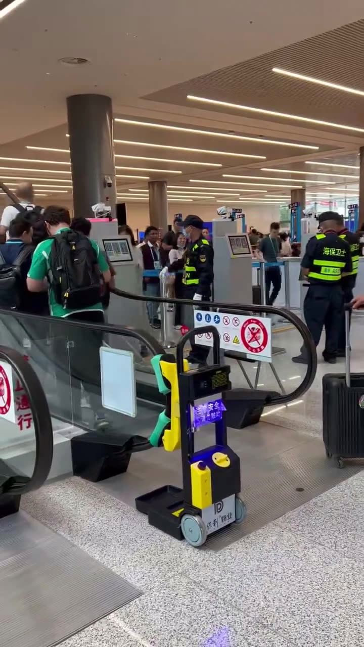 Машина для чистки поручней LP- – обзор и цена Escalator Cleaning Machine